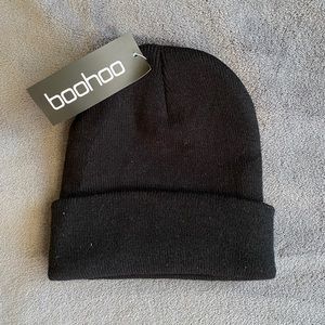 NWT Boohoo beanie